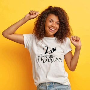 Des T-Shirt EVJF 'Future Mariée' personnalisés, drôles et décalés, pour égayer les enterrements de vie de jeune fille. Ils rendront votre soirée mémorable.