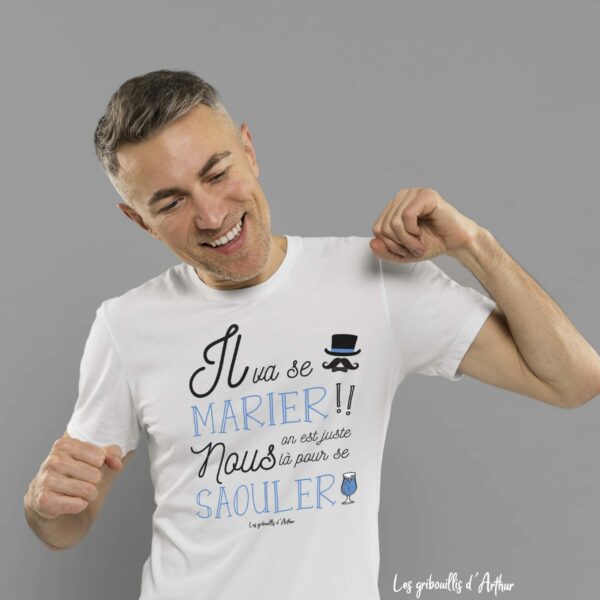 Des T-shirt Enterrement de Vie de Garçon personnalisés, drôles et décalés, pour égayer votre soirée. Ils rendront l'EVG encore plus fun et mémorable !