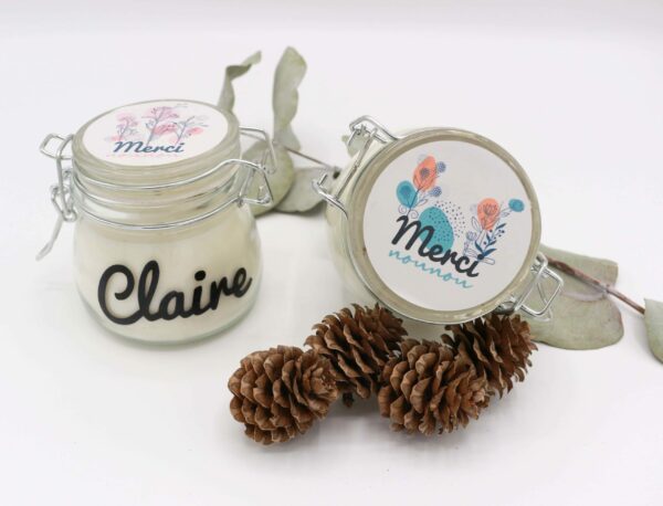 Offrez une Bougie Personnalisée pour Nounou parfumée pour faire sentir tout l’amour que vous portez ! Personnalisée a son prénom.