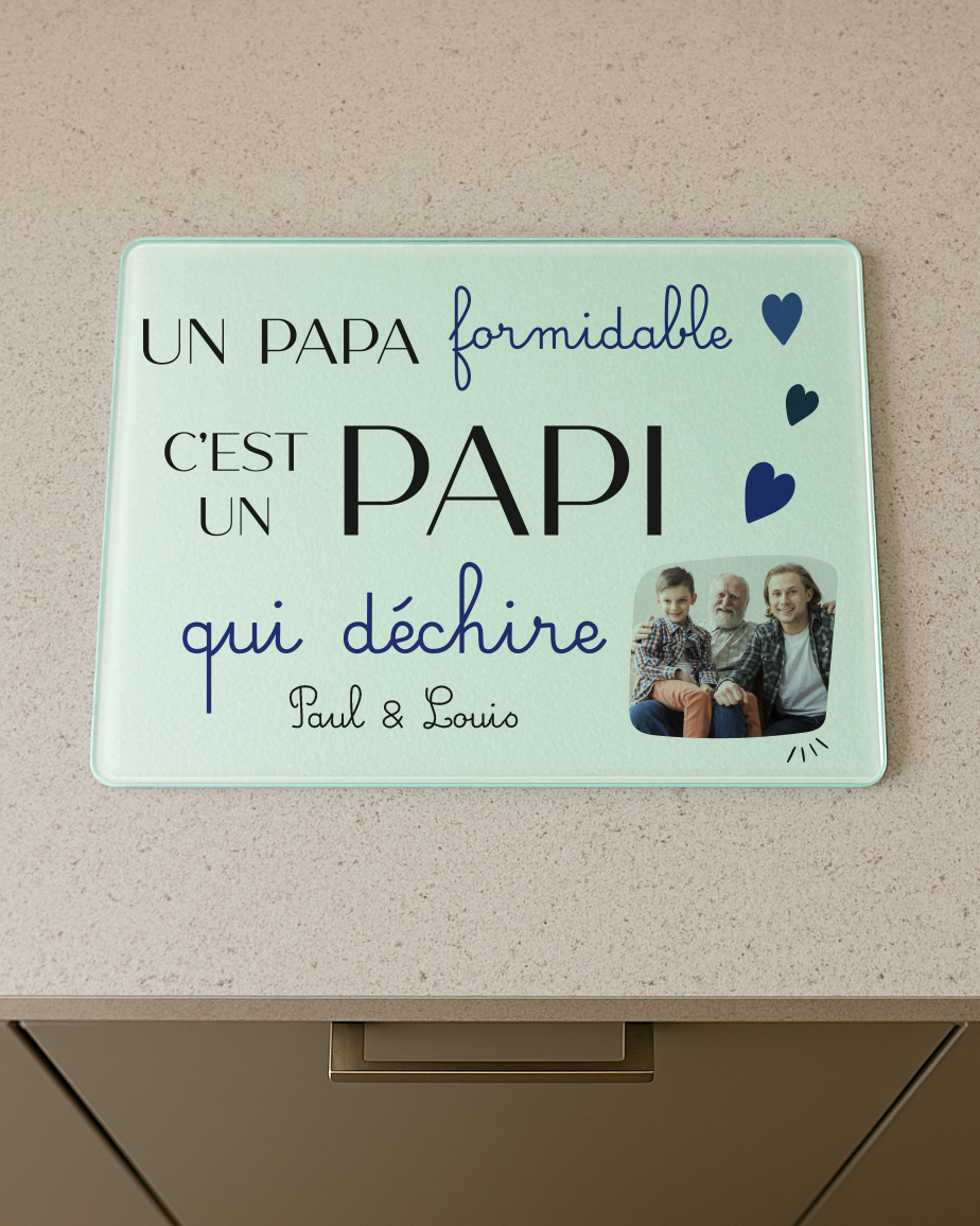 Planche à découper "Papi qui déchire"